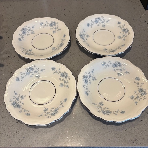 4 Never used vintage Johann Haviland Blue Garland tea cup and saucer set - Picture 3 of 9
